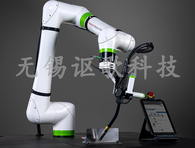 焊接机器人加工.jpg